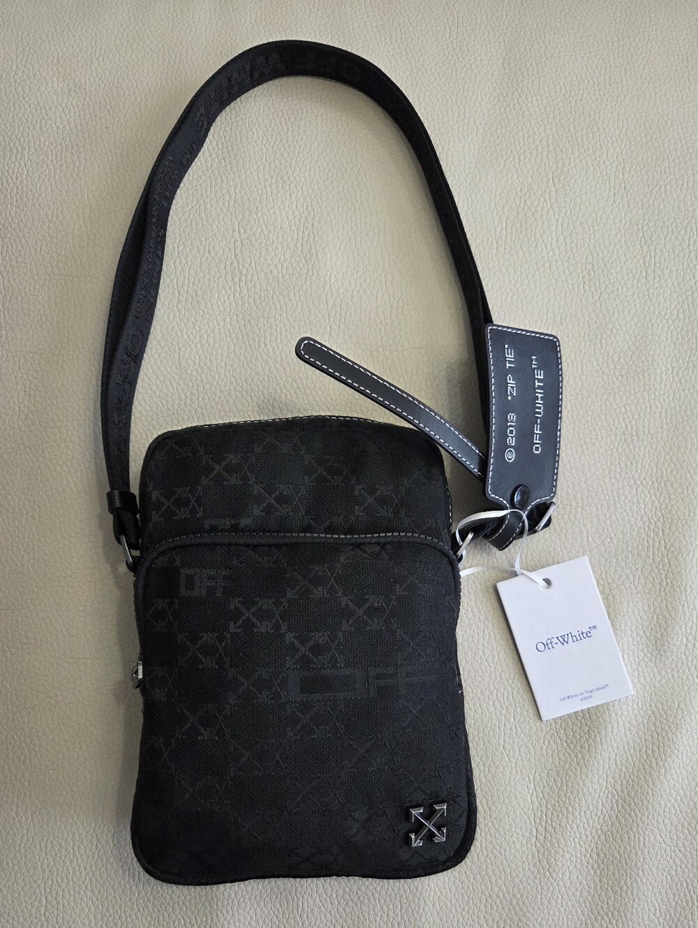 NWT - Off-White North/South Flight Multi Pocket Crossbody - Made In Italy